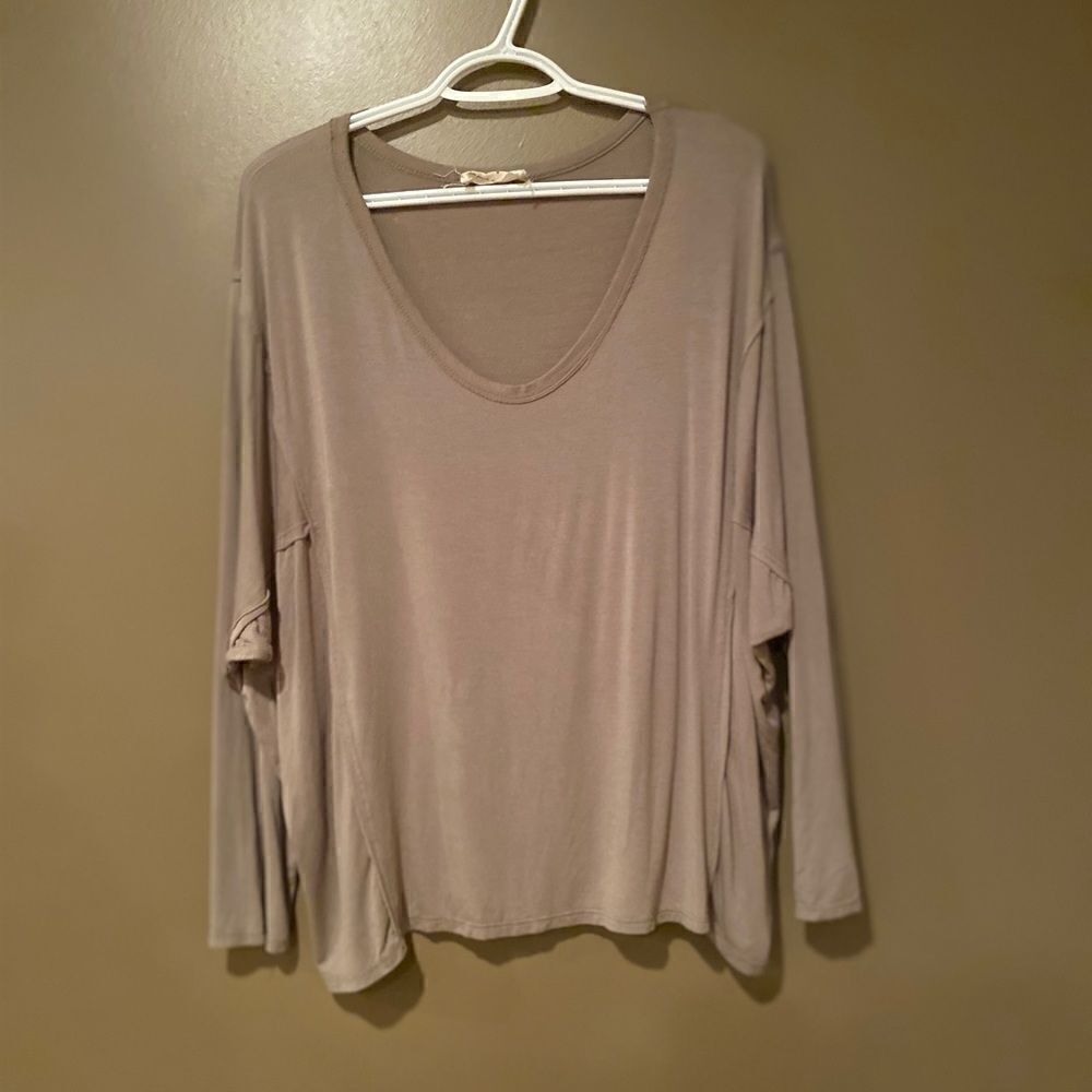 Dress Up Batwing Top Shirt - Picture 4 of 12